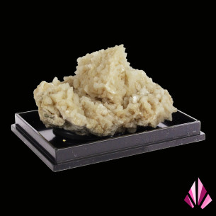 Dolomite Anduze quarry LLP075. 2