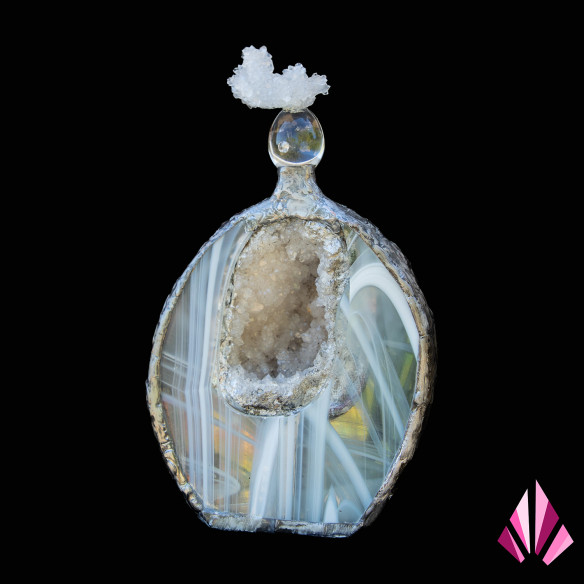 Contemporary sculpture Parfum de femme in metal, glass, crystal and quartz with central geode