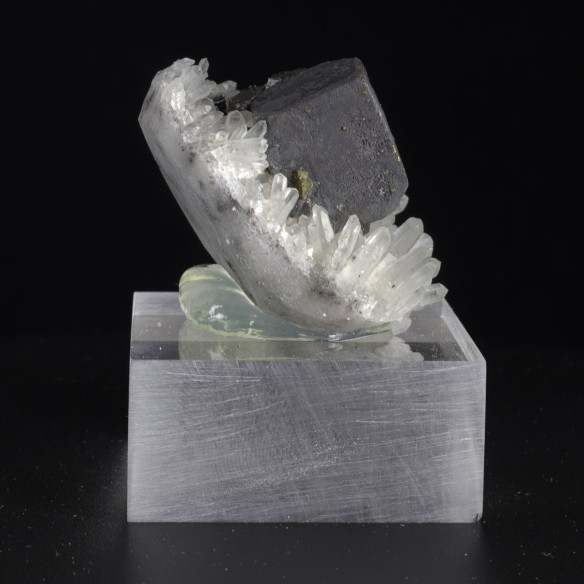 Galena in association with blende and chalcopyrite on quartz from Bulgaria