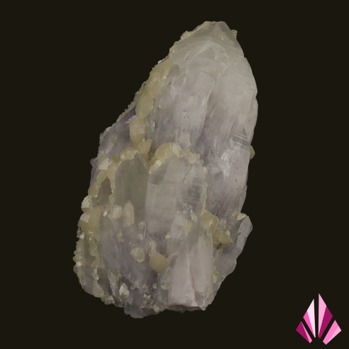 Quartz, amethyst with calcite (Bulgaria)