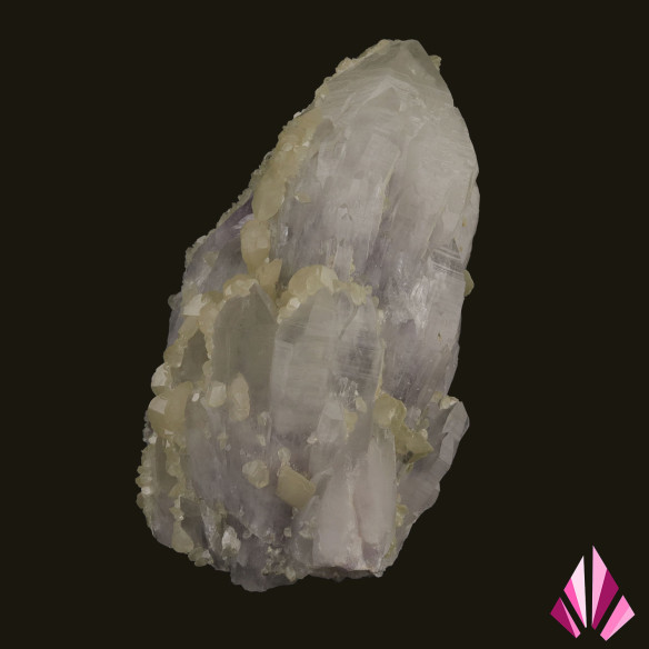 Quartz, amethyst with calcite (Bulgaria)