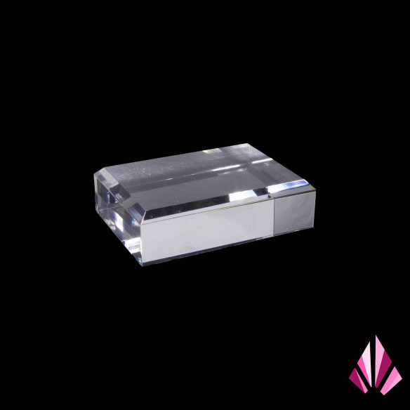 Acrylic mineral base with bevelled corners: 70x50x20mm