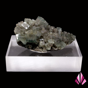 Fluorine cumberland (Ref215) Angleterre posé sur un socle.