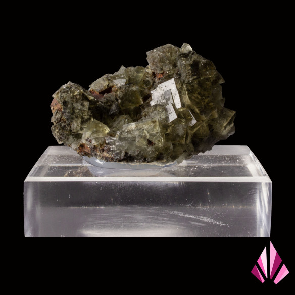 Fluorite cumberland from England on his base.