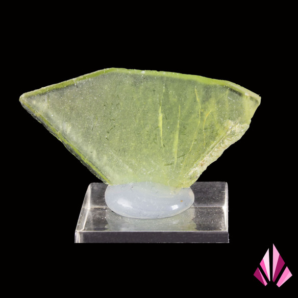 Sphène (Réf253) Madagascar: couleur vert pâle