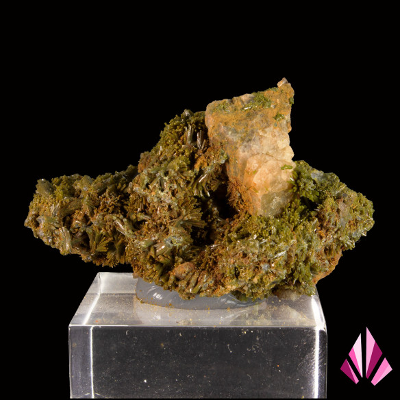 Pyromorphite from France (old collection).