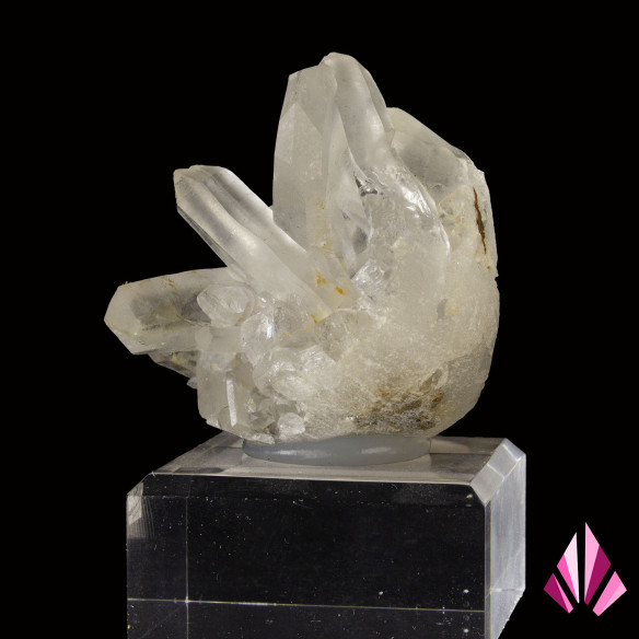 Minéraux: Association quartz avec macle (Réf280) sur socle.