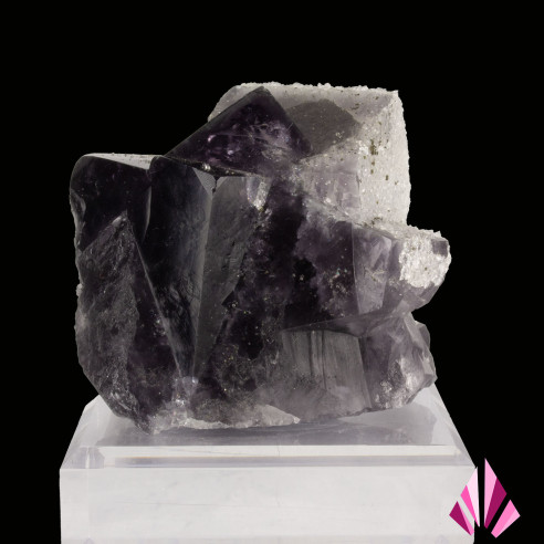 Superb fluorite macle, dusted with quartz from Nigeria