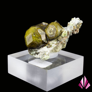 Green garnets Kayes Mali Ref474